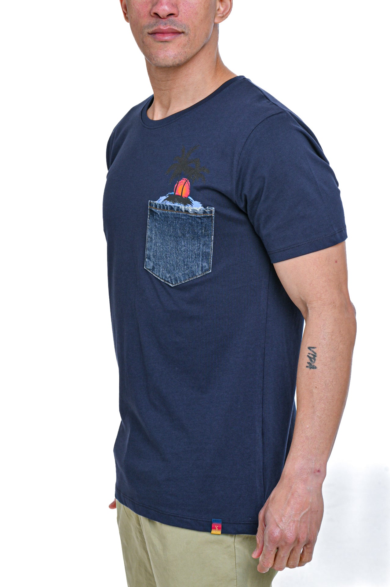 T-shirt con taschino DPE 2319 SS23