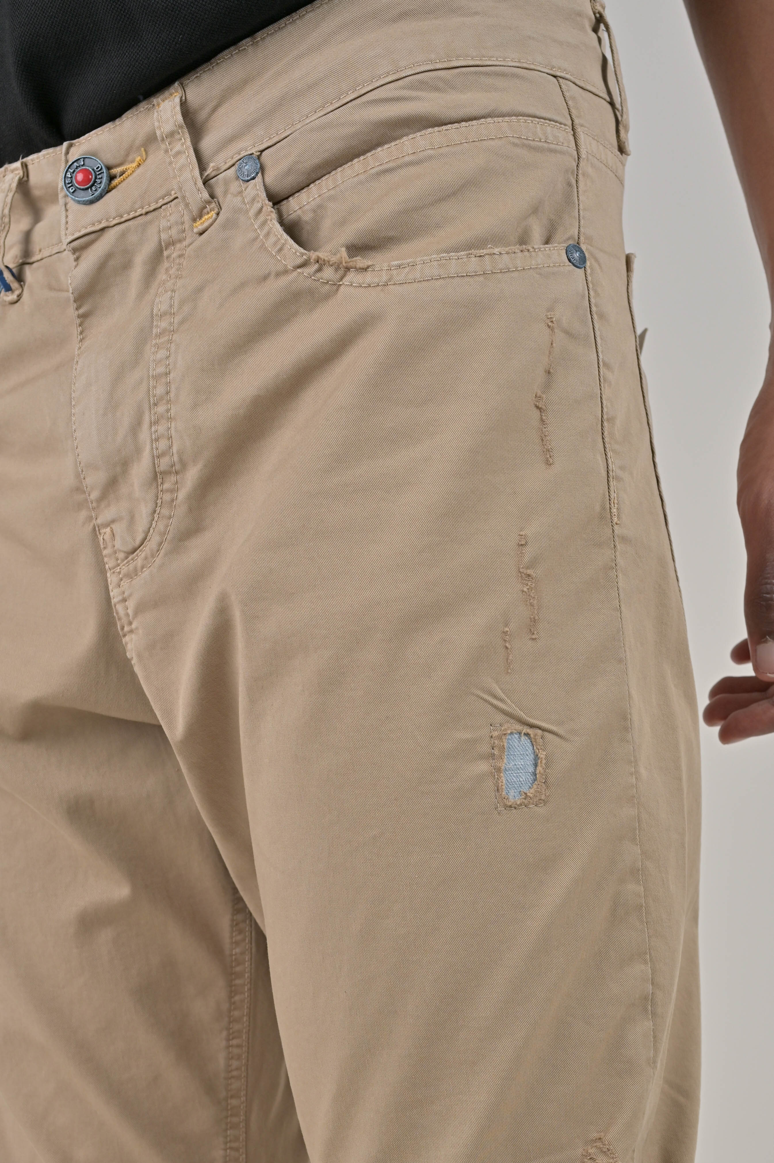 Pantaloni in cotone tapered Kron AM3 beige SS24