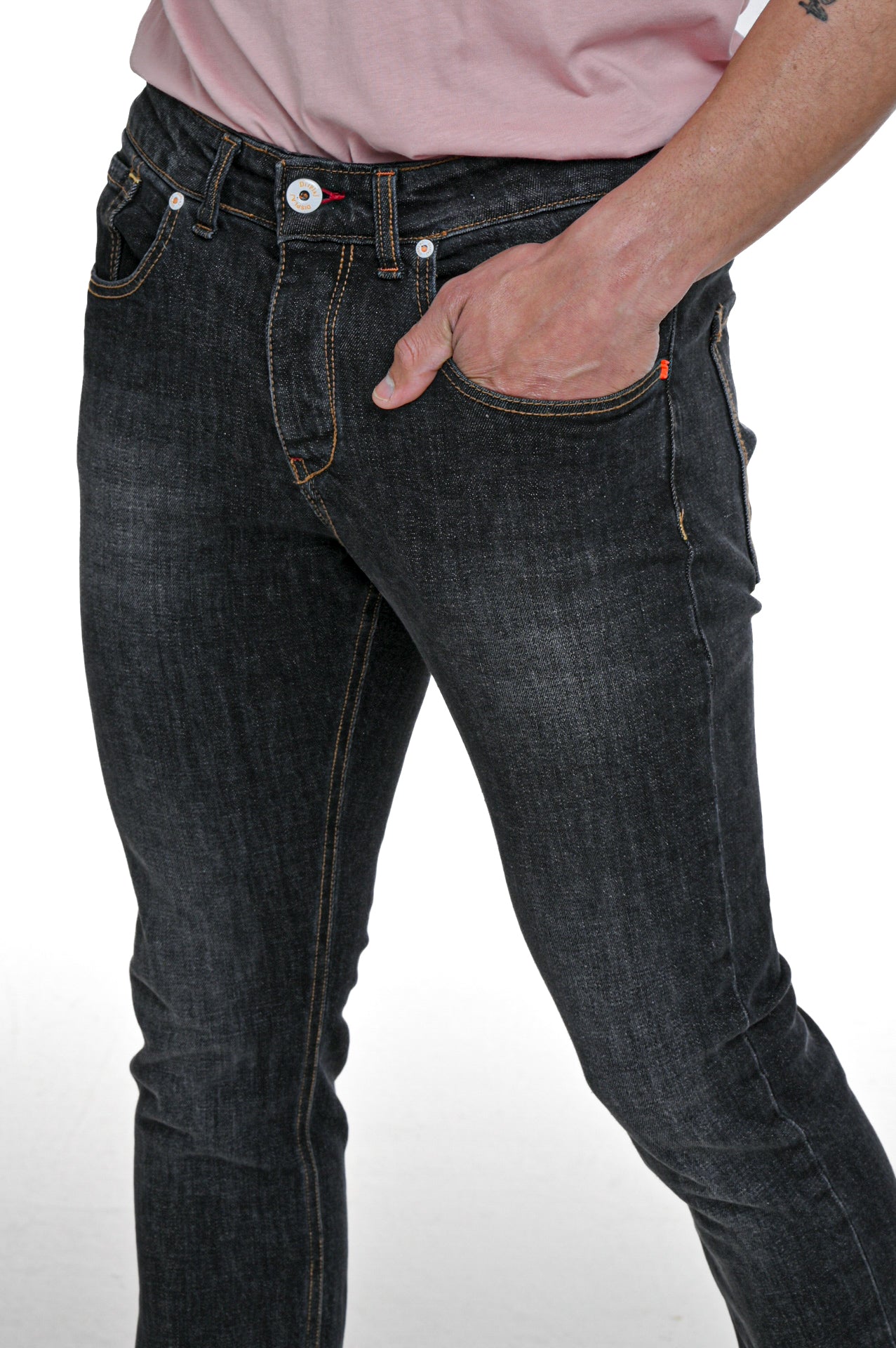 DISPLAJ Jeans