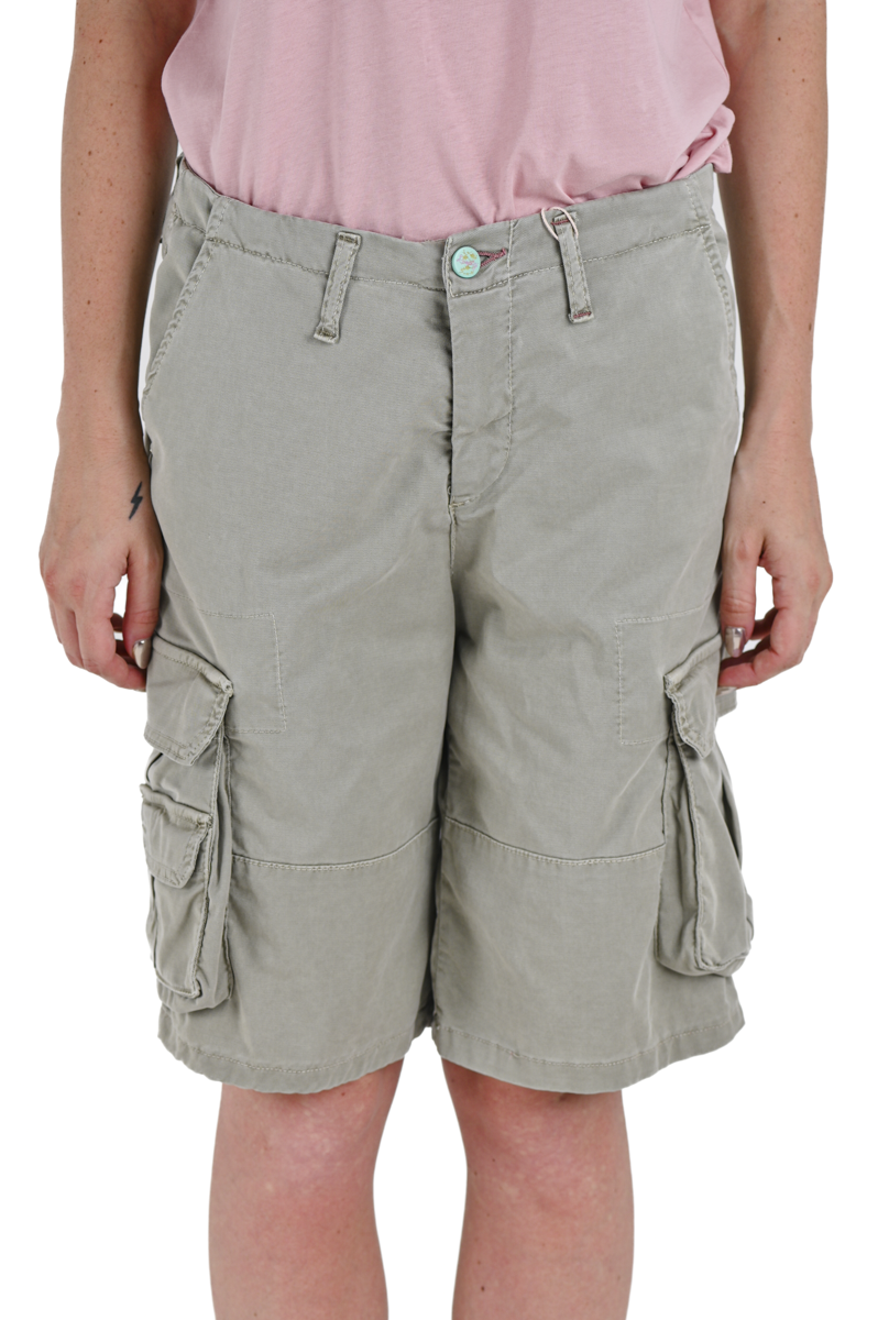 Regular women's shorts Vicky green SS24