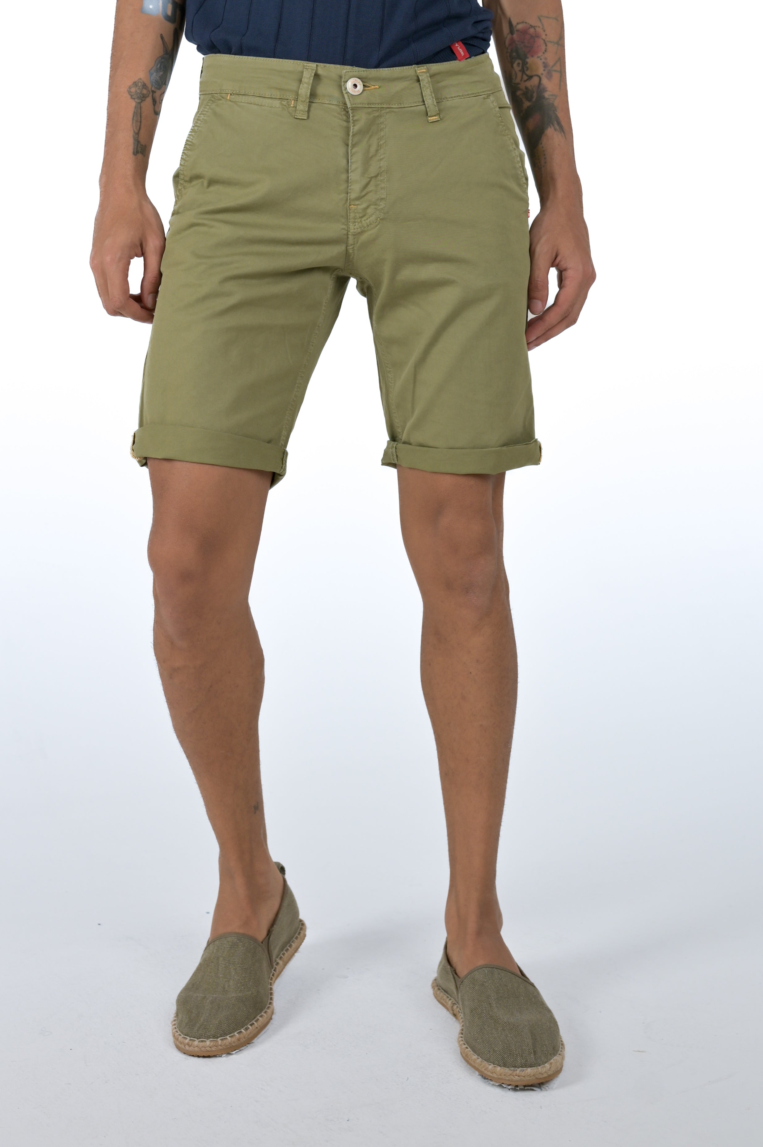 Bermuda in cotone slim Cristian Raso Verde Salvia SS24