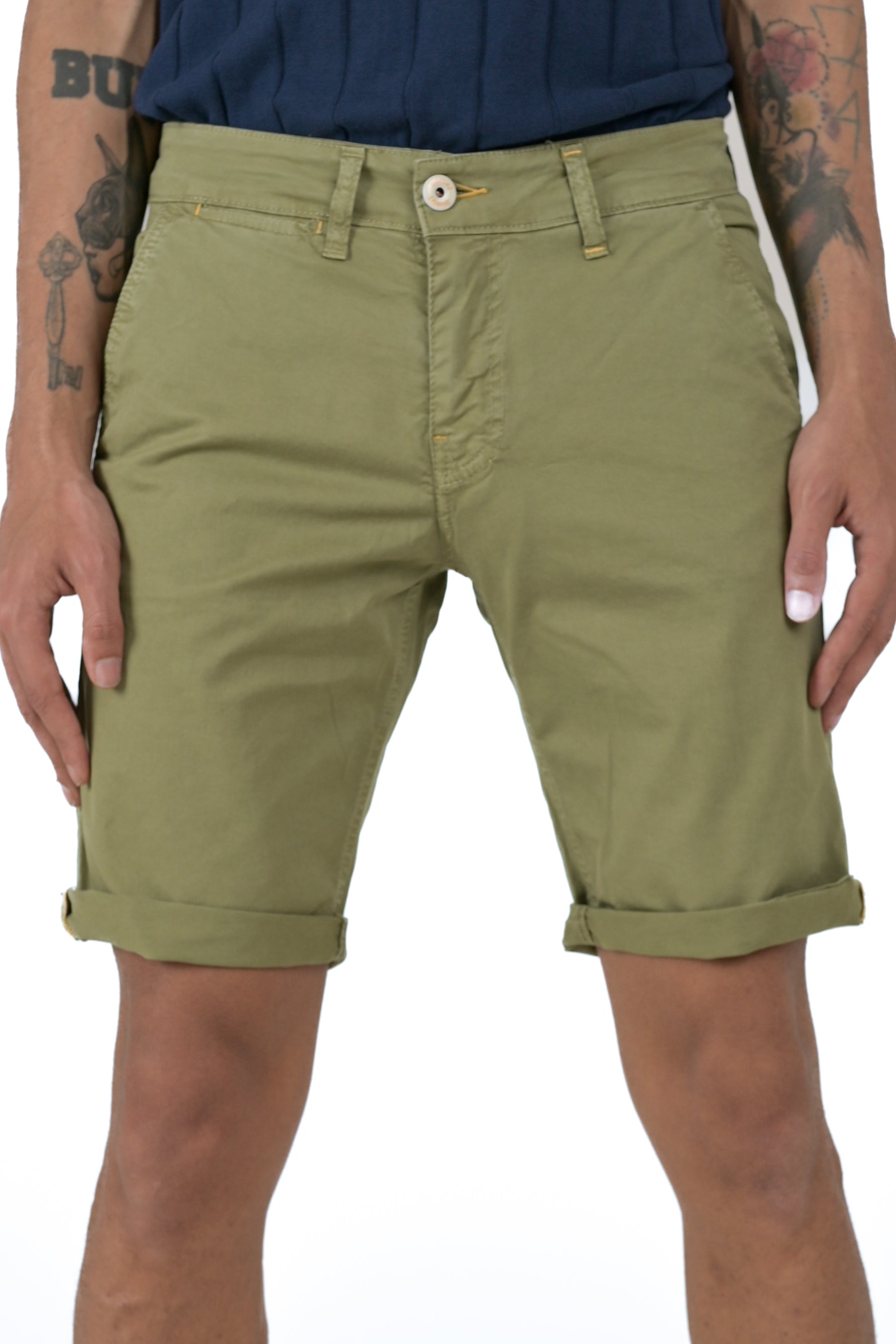 Bermuda in cotone slim Cristian Raso Verde Salvia SS24