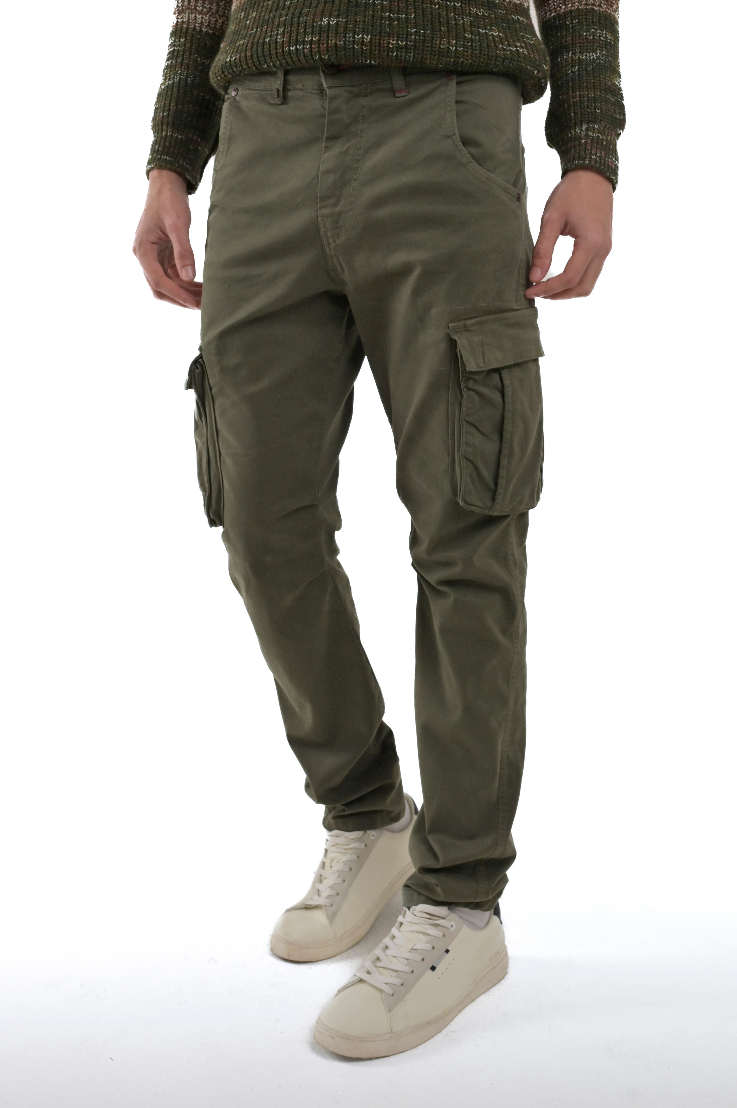 Pantaloni Regular Marktas