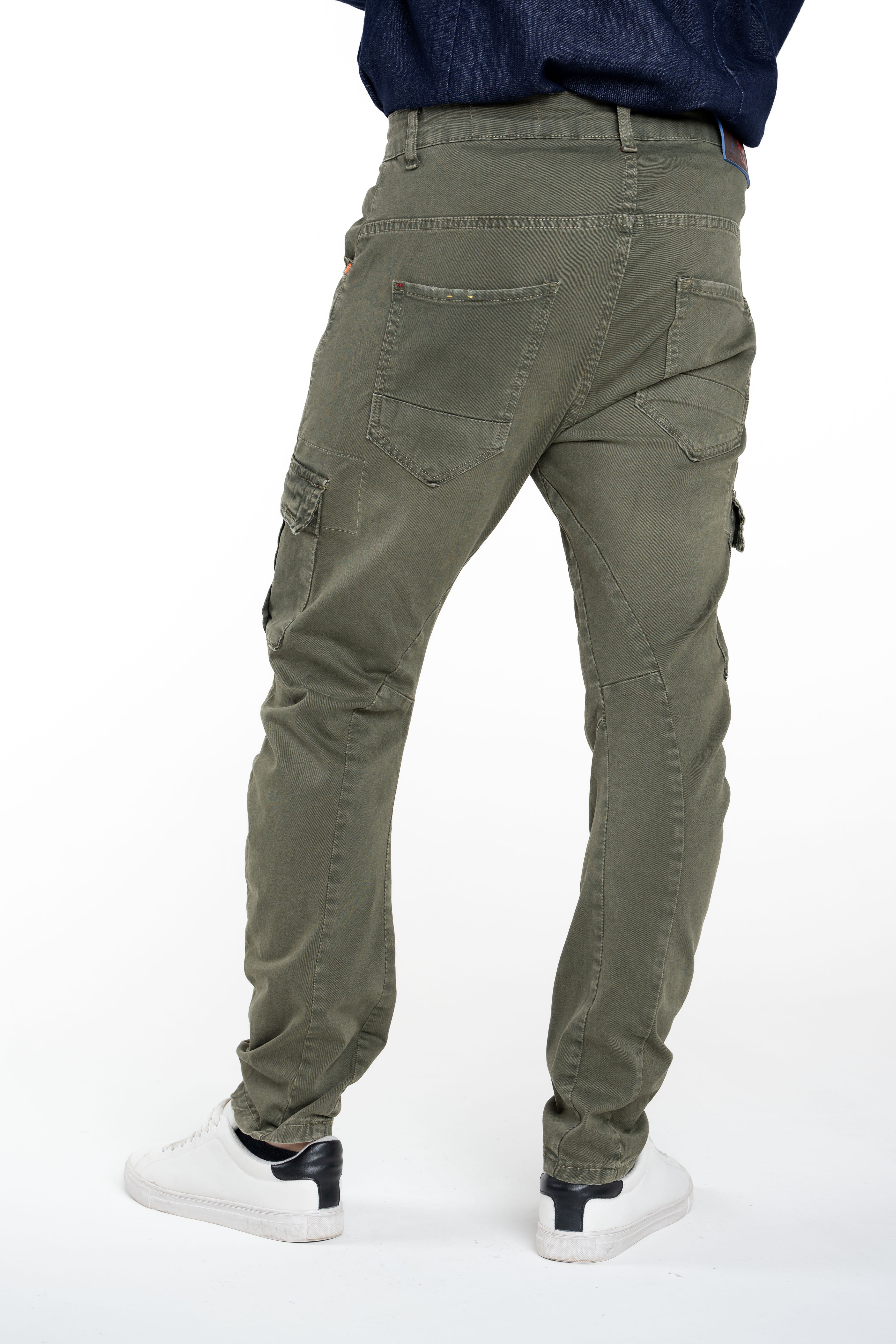 Pantaloni Carrot New Evolution