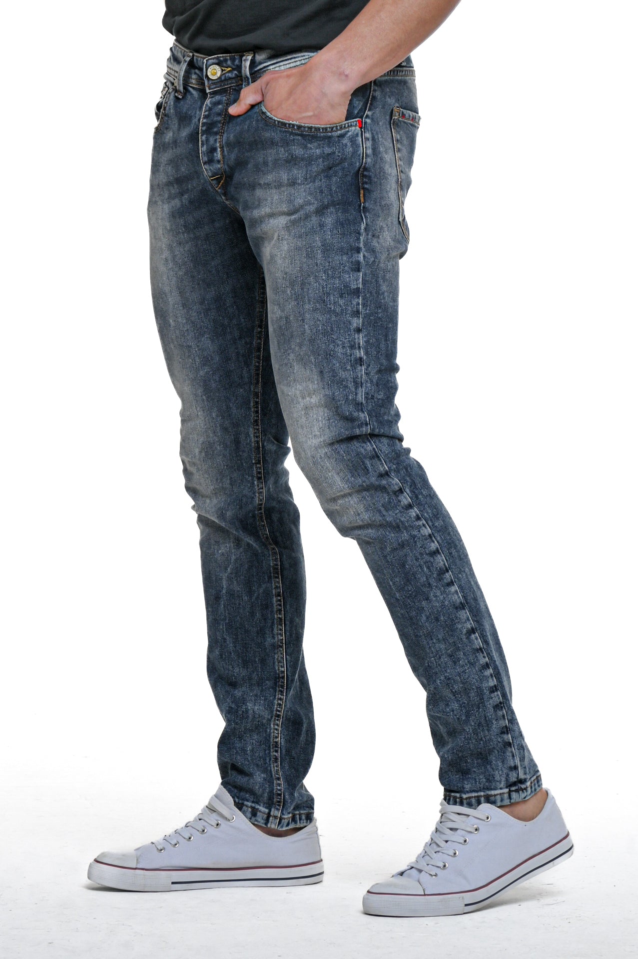 DISPLAJ Jeans