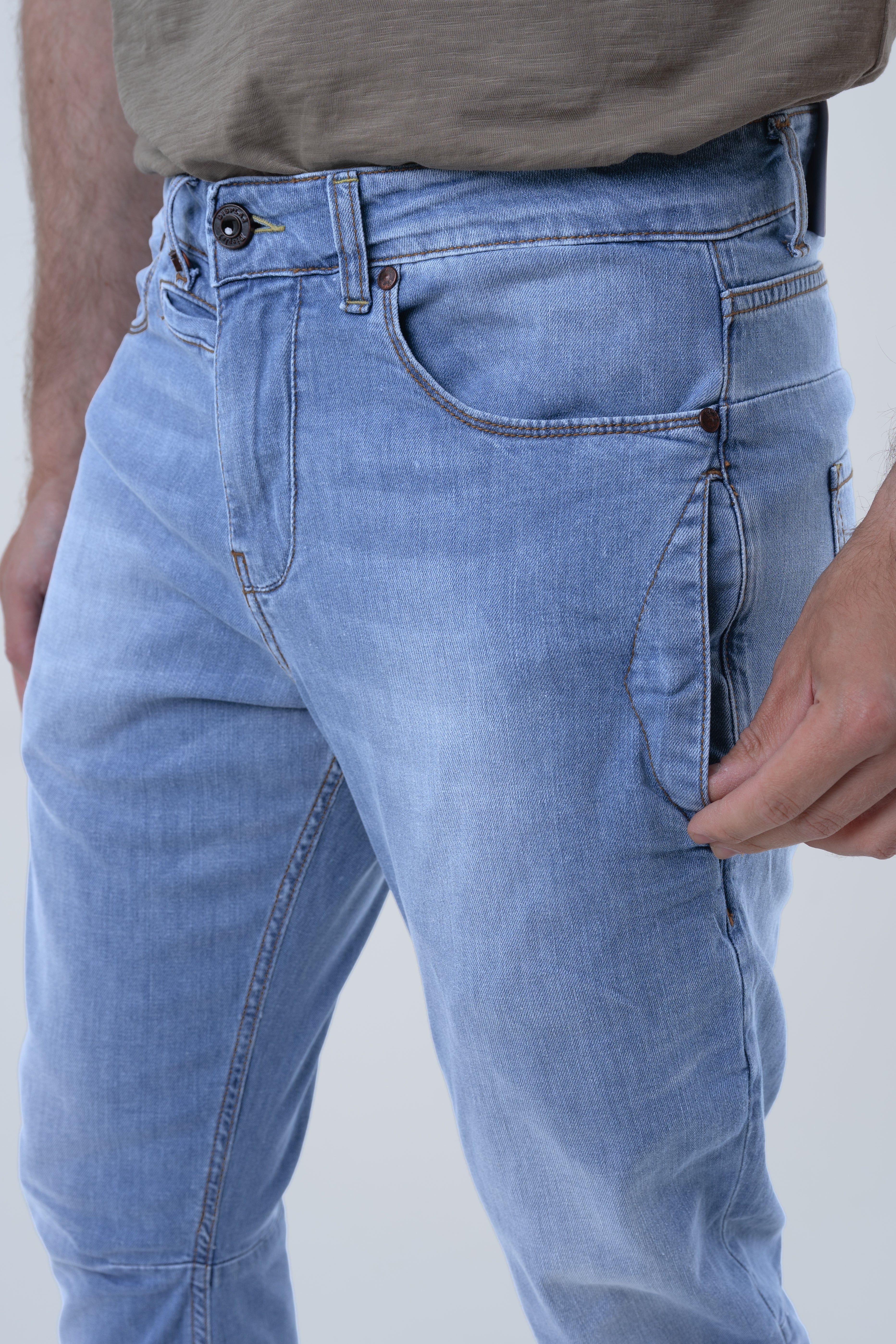 Vertigo tapered jeans SS 2528 SS25