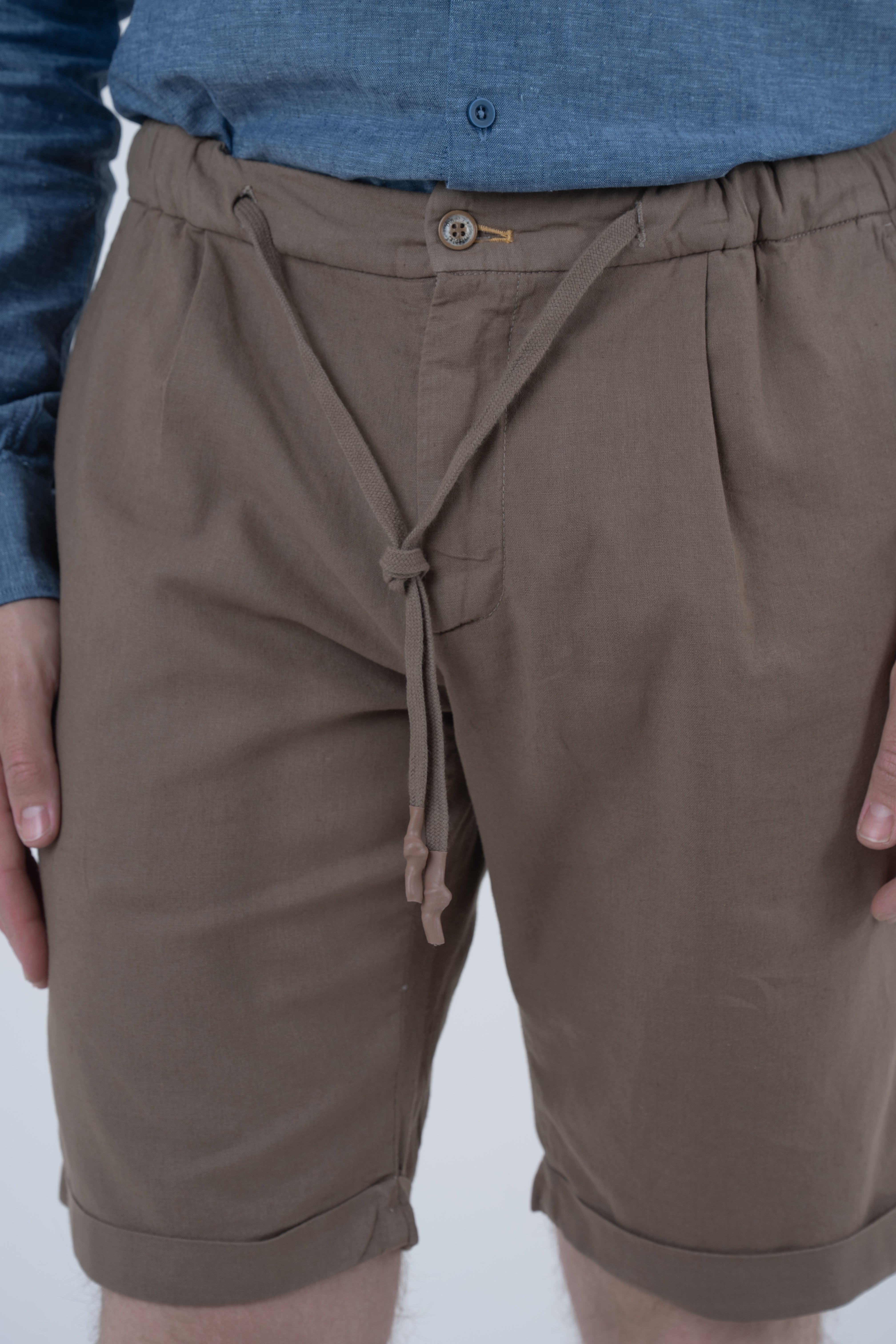 Bermuda in cotone slim Split Lino fango SS26