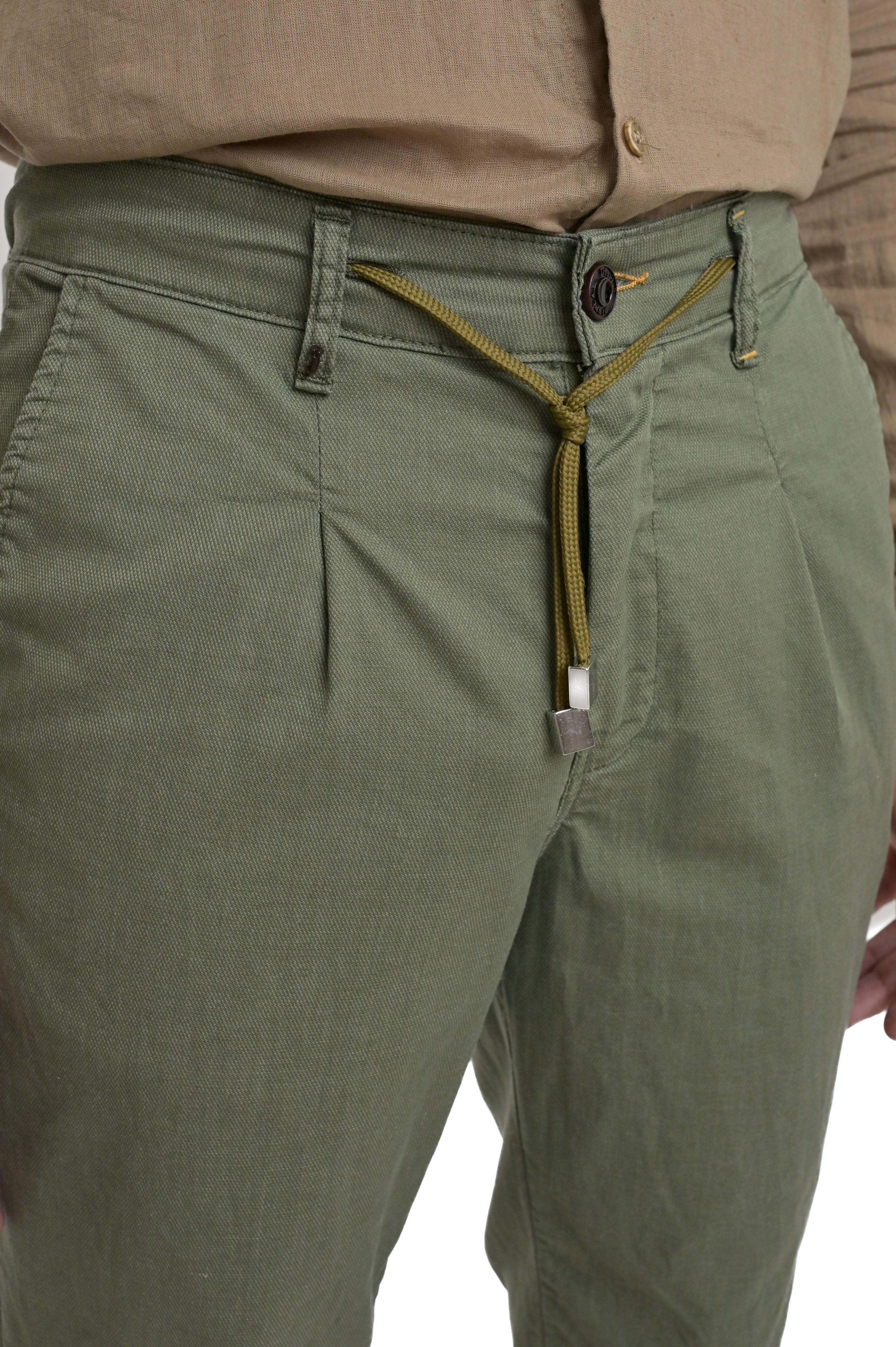 Pantaloni in cotone regular Different Open SS25